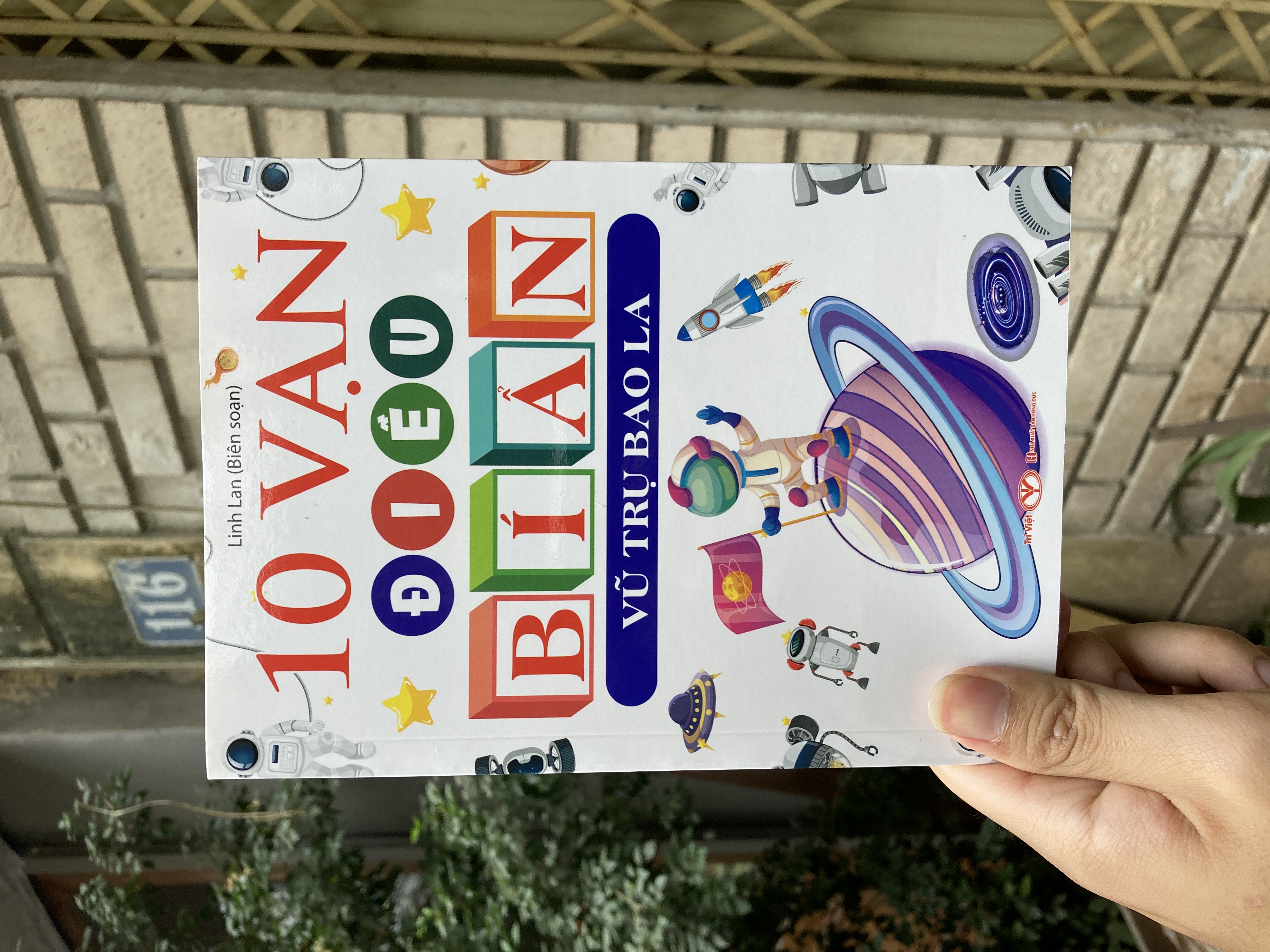 10 Vạn điều bí ẩn - Vũ trụ bao la (47k)